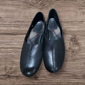 Born Chan Classic Black Women's Shoes, Size 6/12